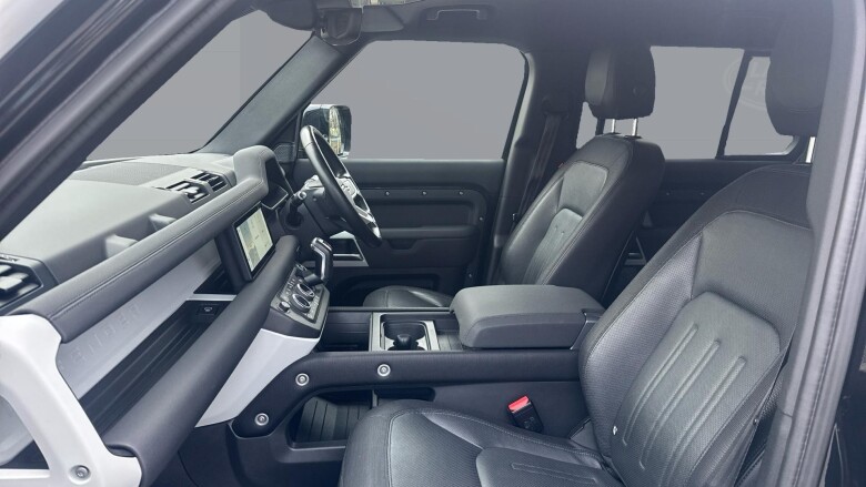 Land Rover Defender 3.0 D250 X-Dynamic SE 110 5dr Auto Diesel Estate